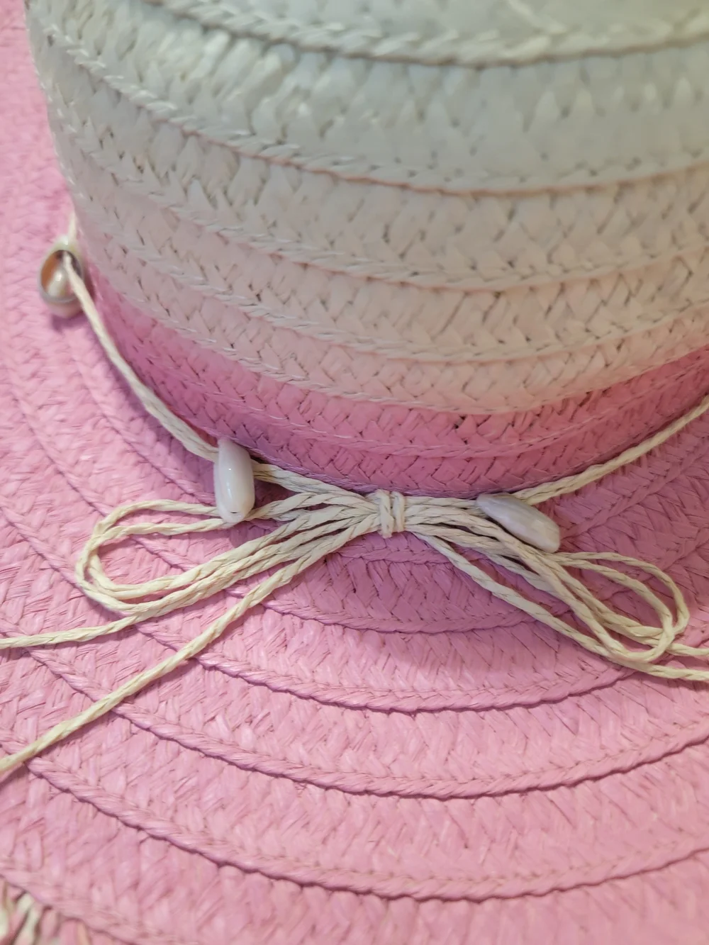 FOUR Fun Summer Hats. Bullhide.Juicy Couture. Jessica Simpson.Betsy Johnson.